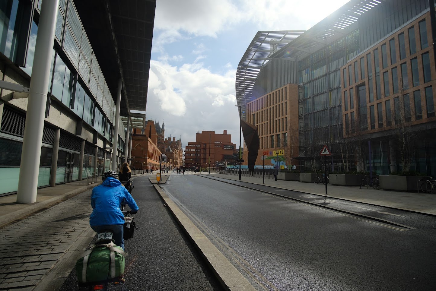 Riding the Cycleway to St Pancras train station