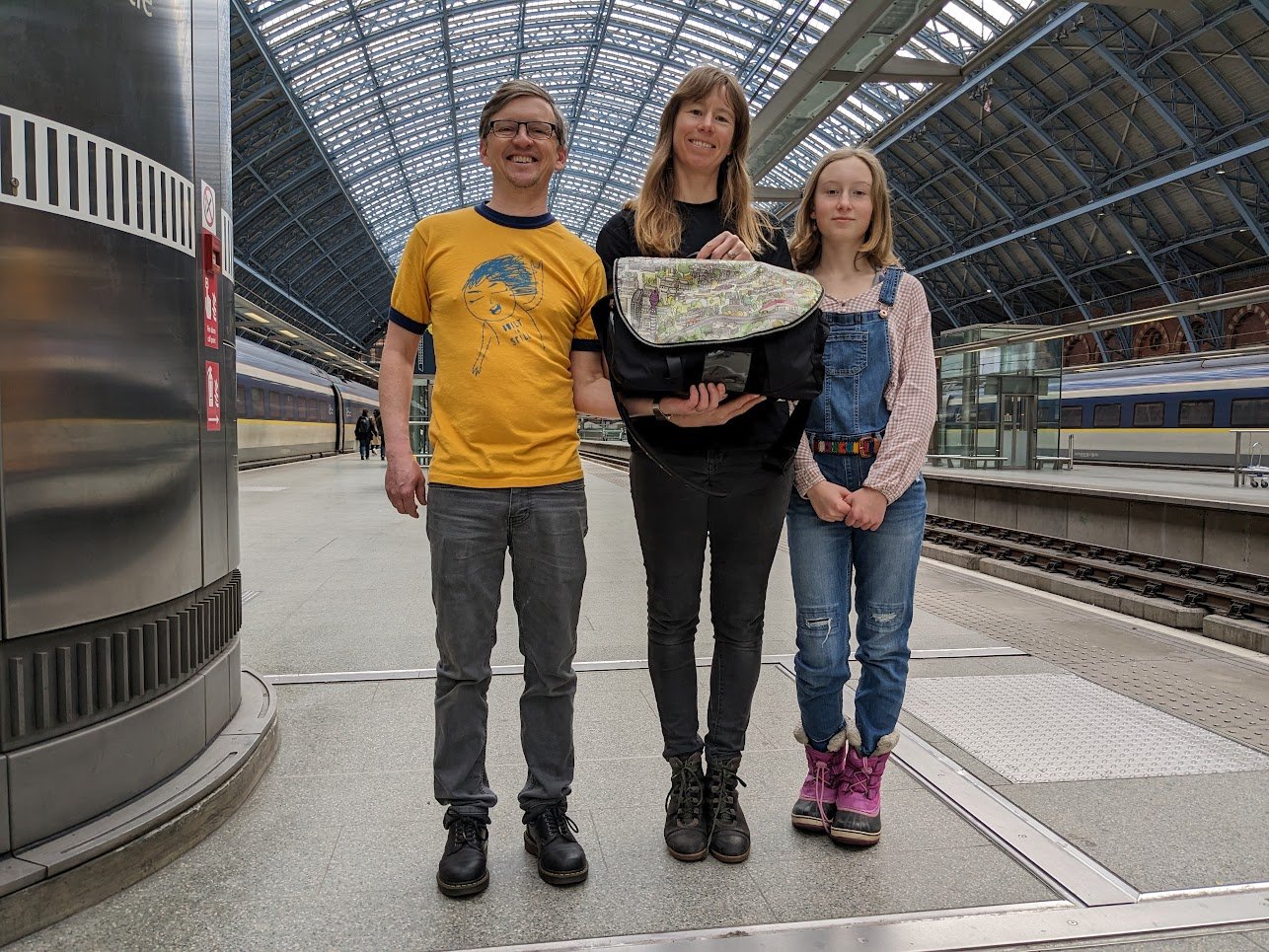 Had to pose with our Brompton "London" bag before leaving.