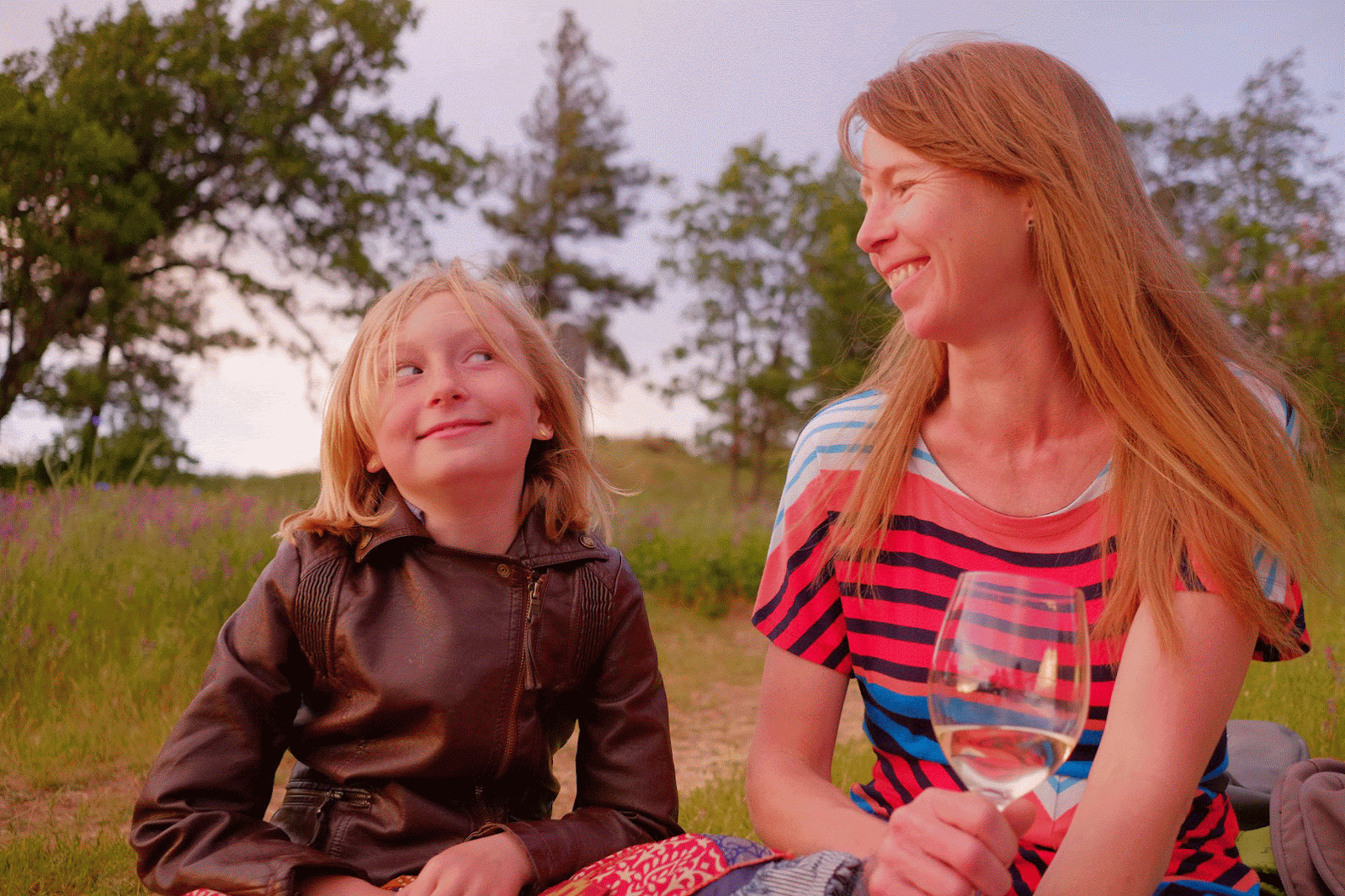 Megan-and-Annika-laughing.gif