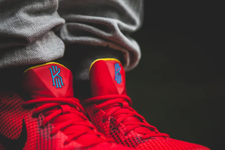 nike kyrie 1 deceptive red