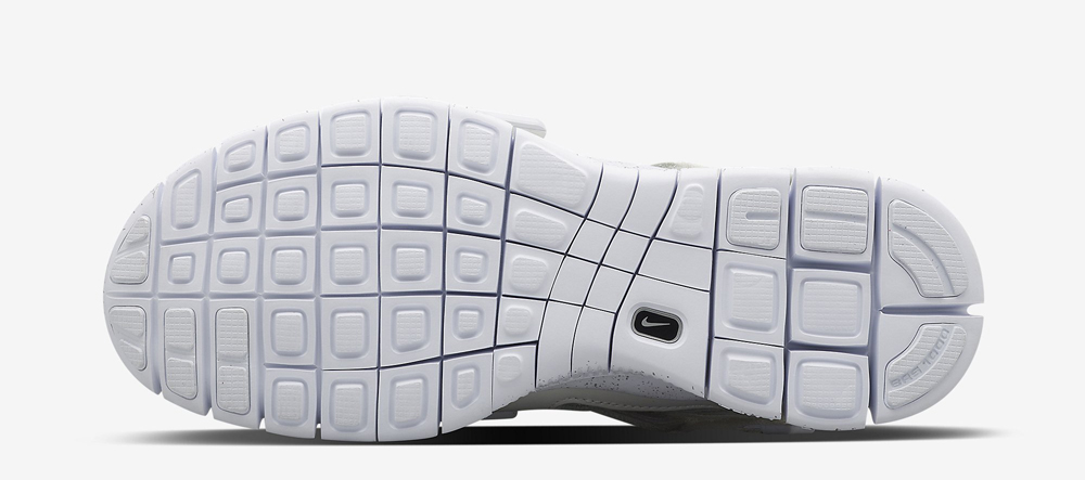 nike-free-huarache-carnivore-white-05.jpg