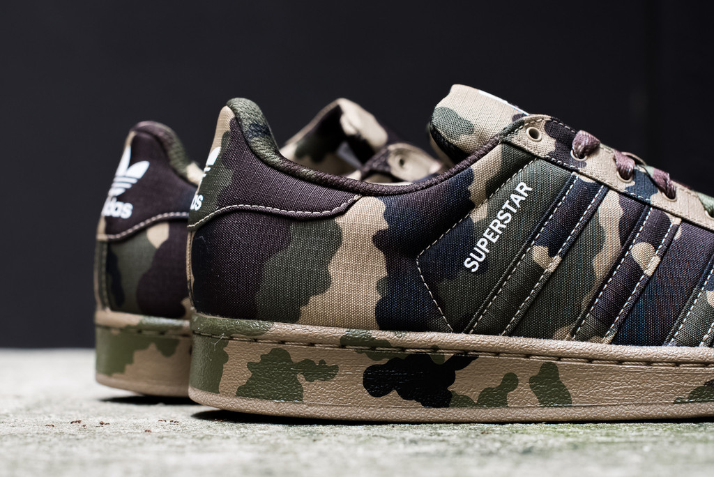 Camo-superstars-5.jpg