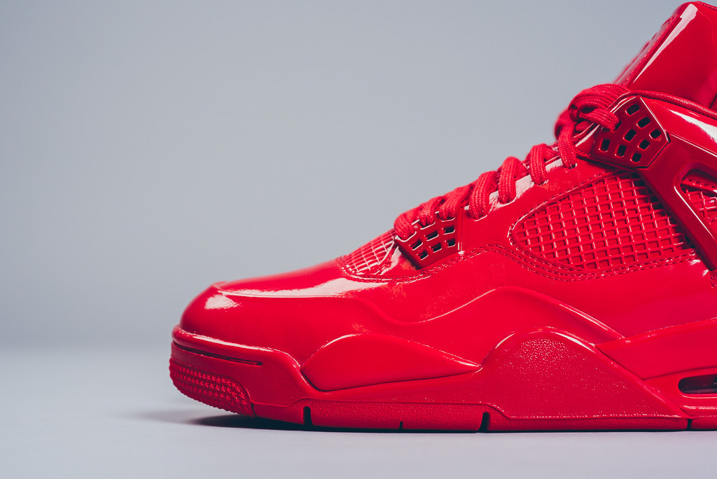 Air_Jordan_11Lab4_Red_University_02.jpg