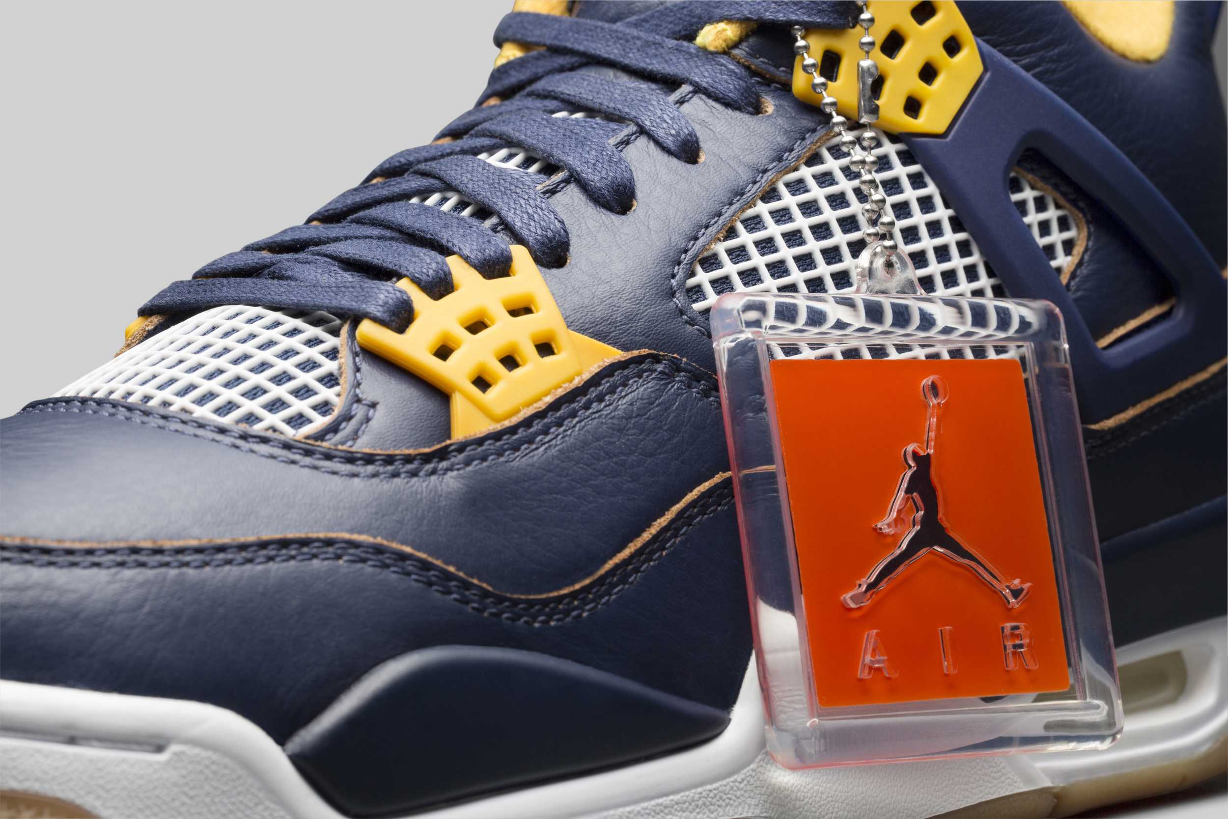 Release-Date-Air-Jordan-4-Dunk-From-Above-01.jpg