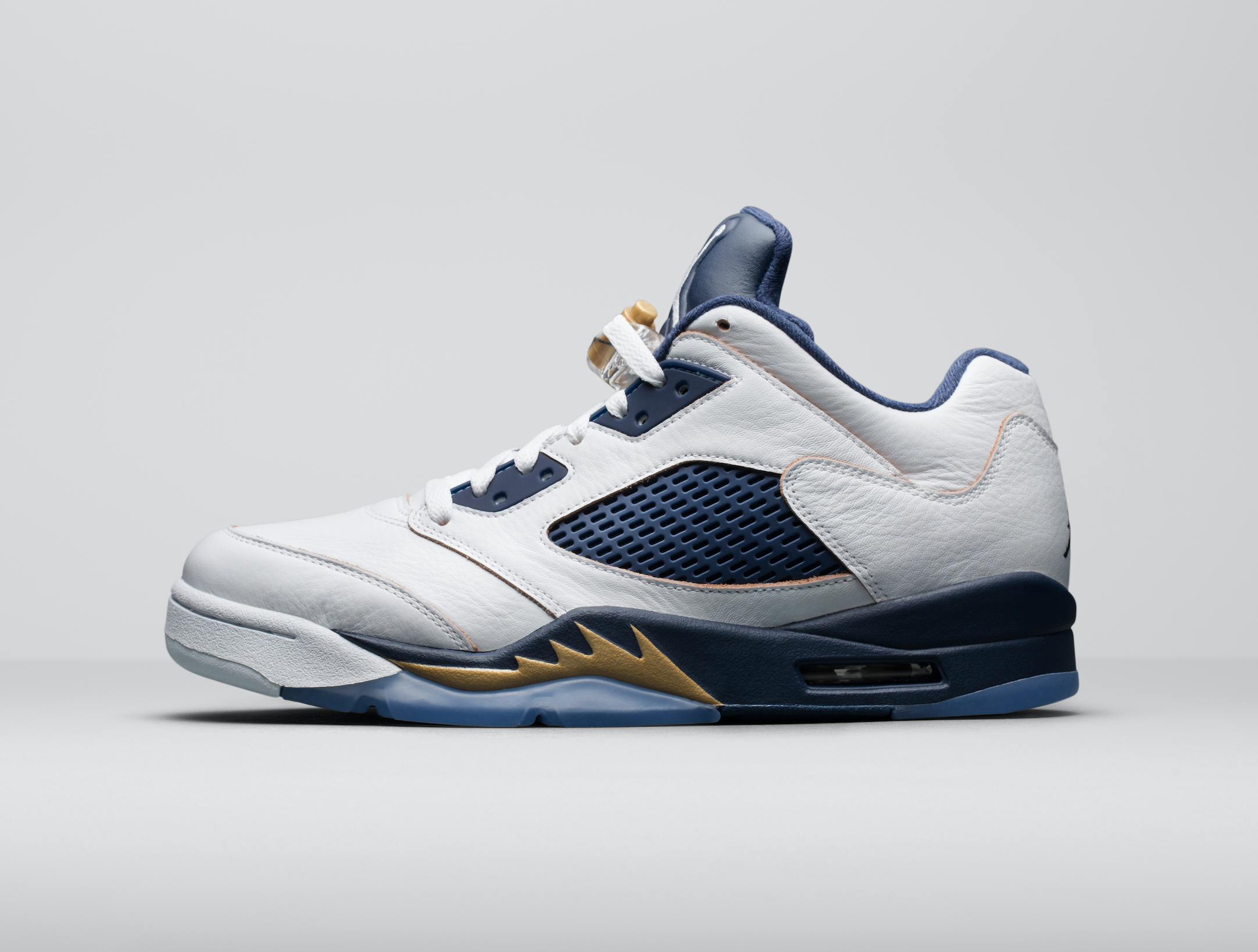 Release-Date-Air-Jordan-5-Low-Dunk-From-Above-04.png