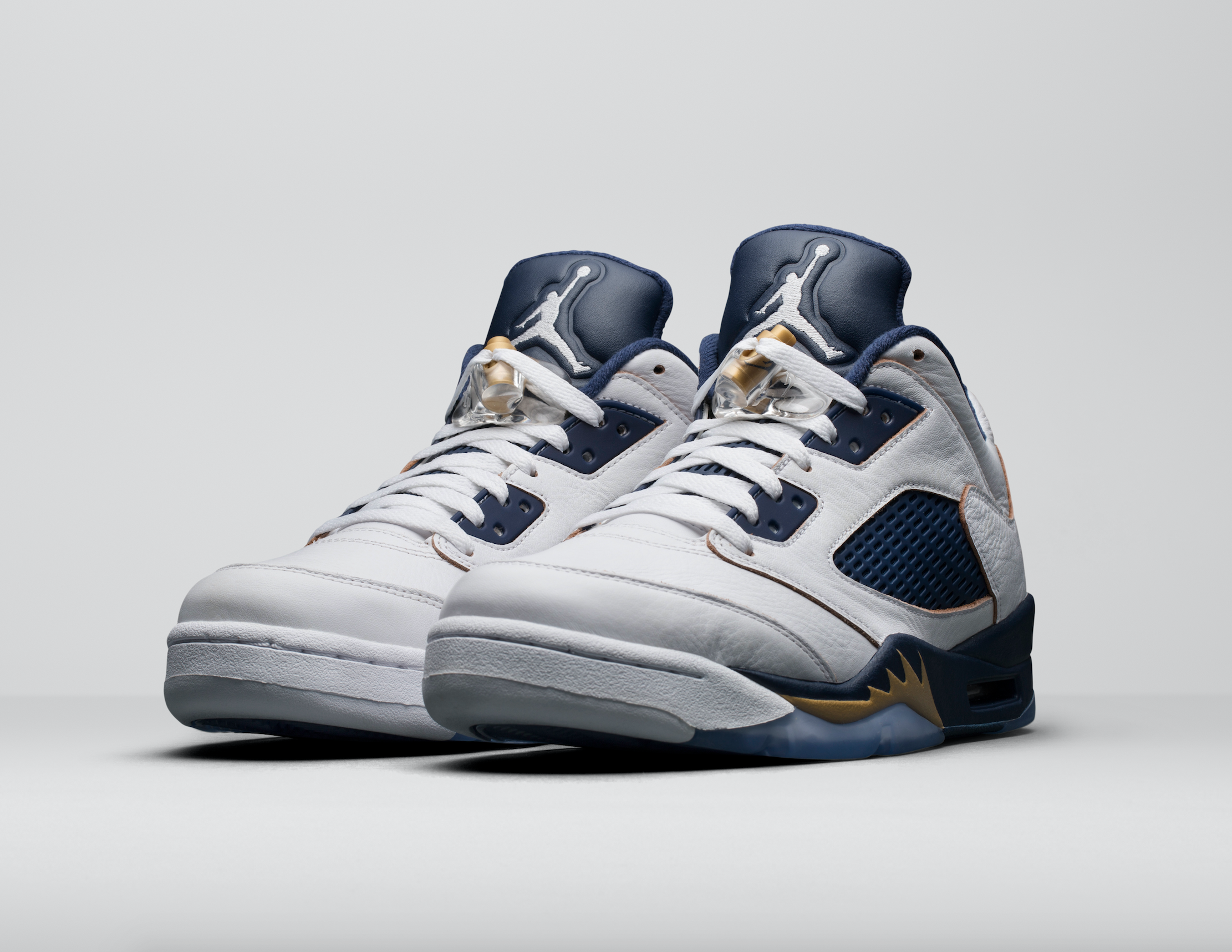Release-Date-Air-Jordan-5-Low-Dunk-From-Above-01.png