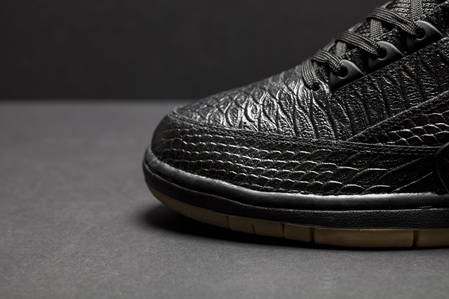 nike-air-python-black-gum-available-03.jpg