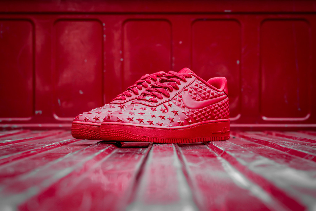 red-Nike Air Force 1 LV8 VT Stars-02.jpg