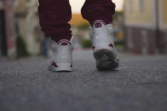 maroon 6 on feet