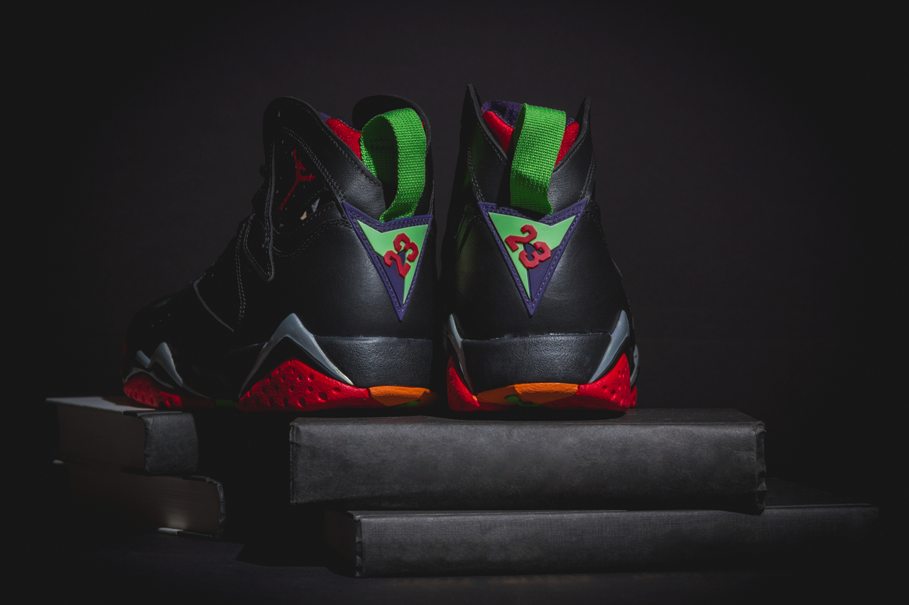 marvin-the-martian-air-jordan7-new-05.jpg