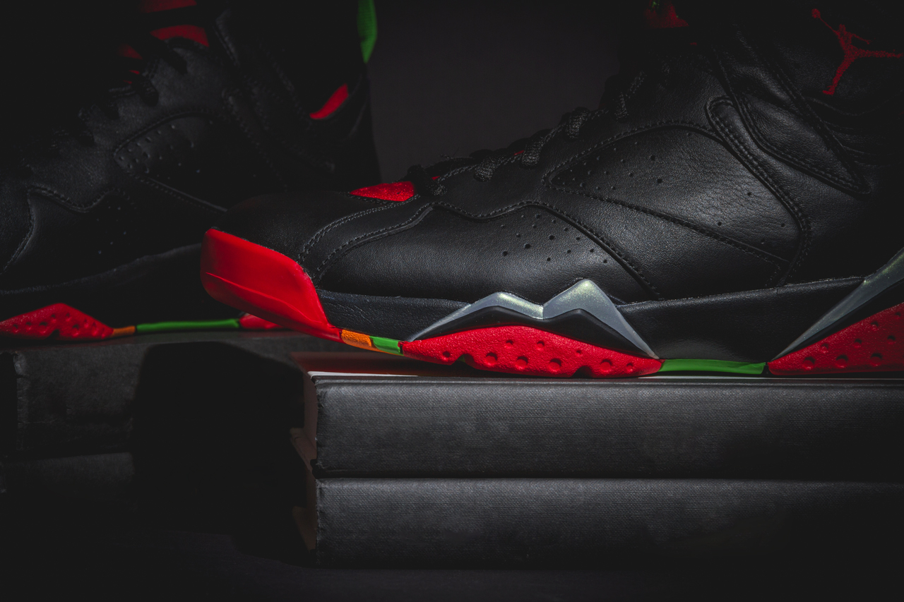 marvin-the-martian-air-jordan7-new-03.jpg