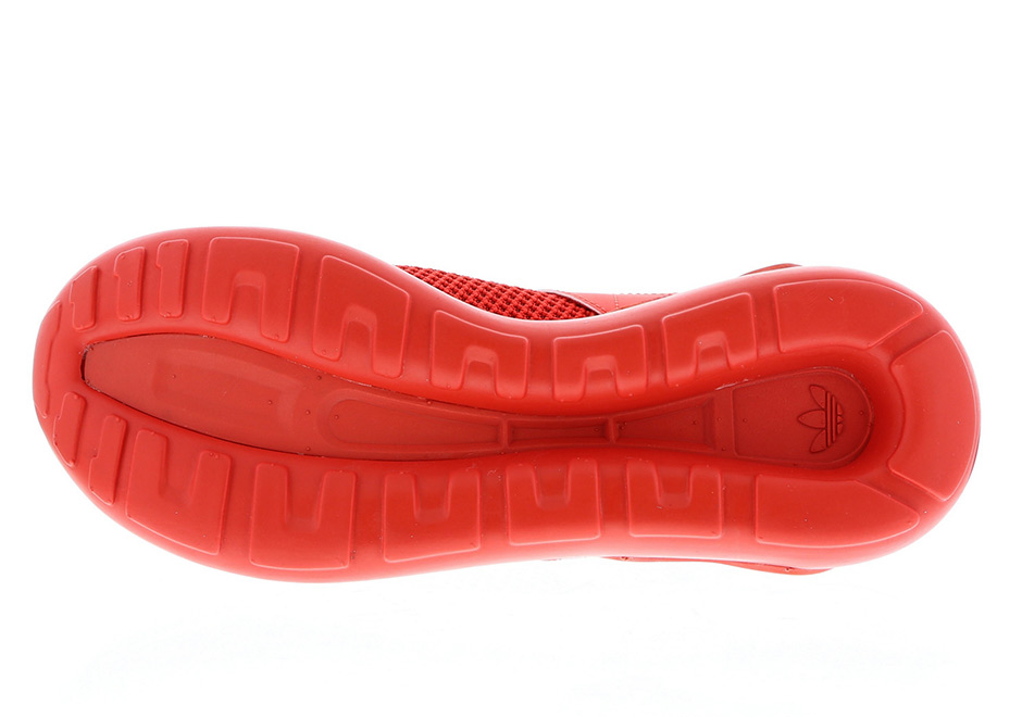 adidas-tubular-strap-red-black-release-05.jpg