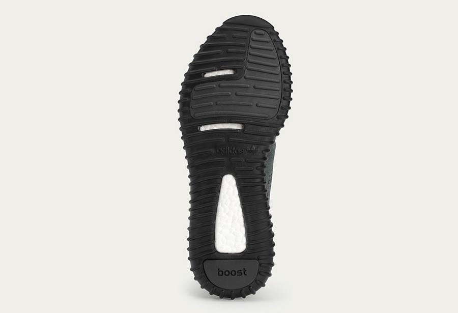 adidas-Yeezy-350-Boost-black-official-04.jpg