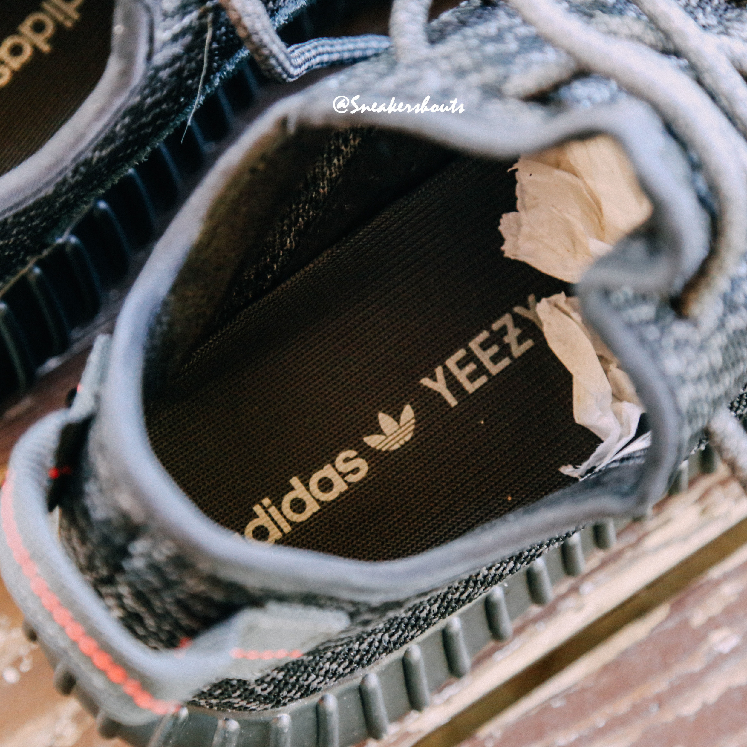 Adidas-Yeezy-350-Boost-Low-Black-CloseUp-4.jpg