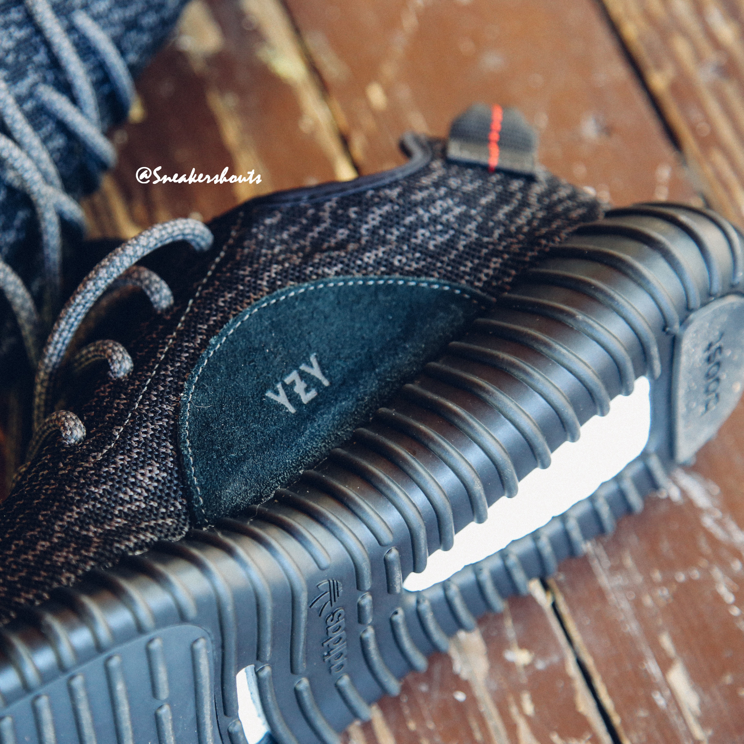 Adidas-Yeezy-350-Boost-Low-Black-CloseUp-3.jpg