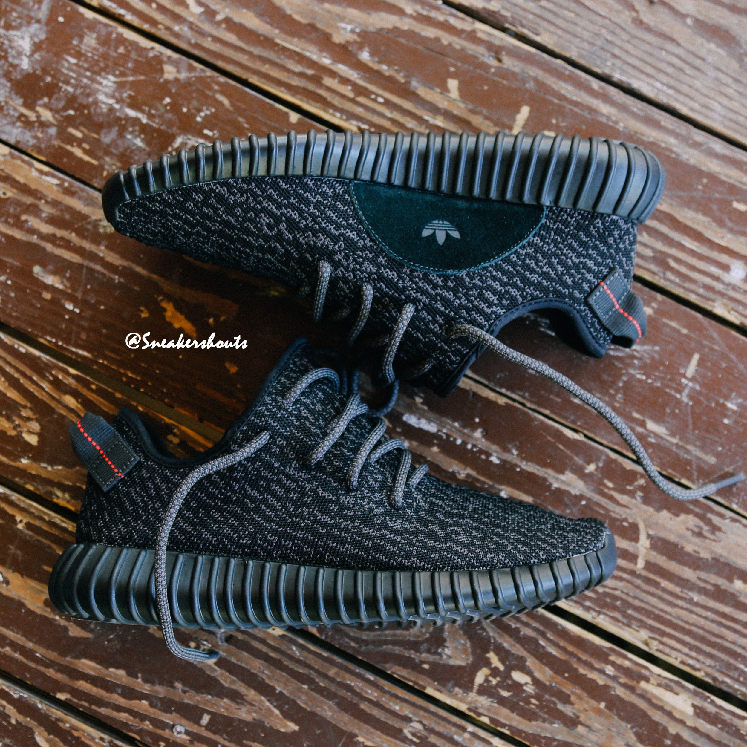 Adidas-Yeezy-350-Boost-Low-Black-CloseUp-1.jpg