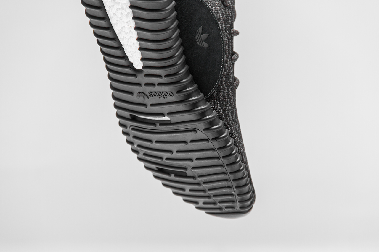 Black-Boosts-adidas-350-02.jpg