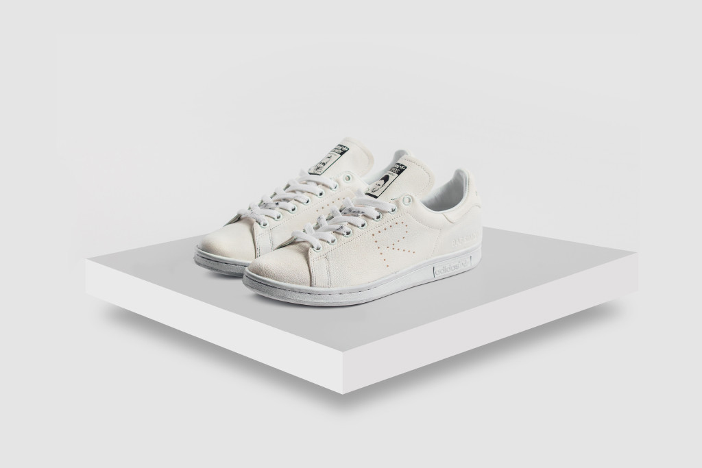 Raf-Simons-x-adidas-Originals-Stan-Smith-aged-white-1.jpg