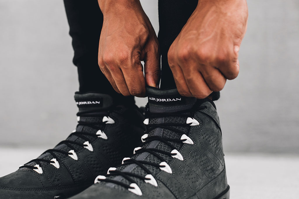 anthracite 9s on feet