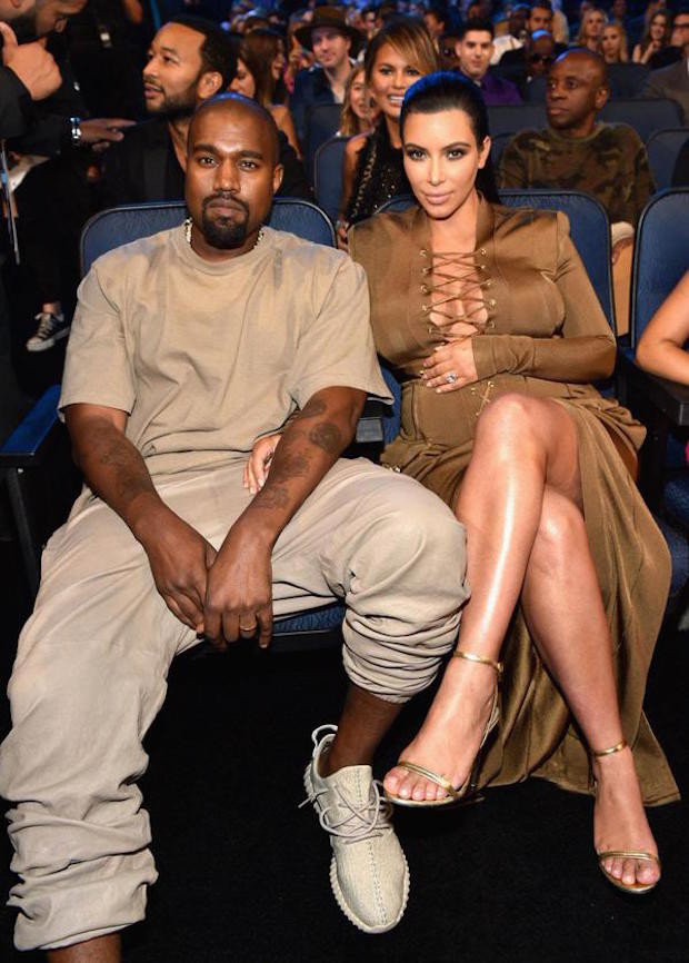 kanye-tan-yeezy-boosts-vmas-3-full-620x866.jpg