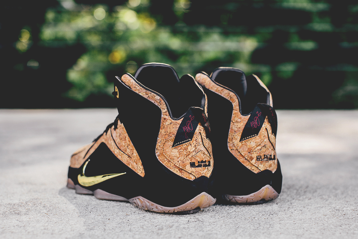 nike-lebron-12-ext-cork-detailed-photos-04.jpg