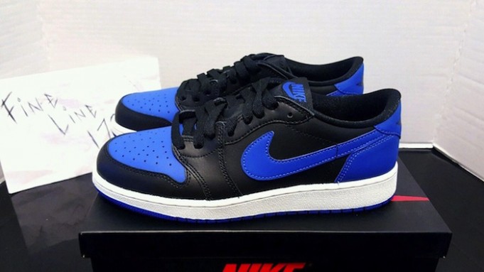 air-jordan-1-og-low-royal-5-681x383 (1).jpg