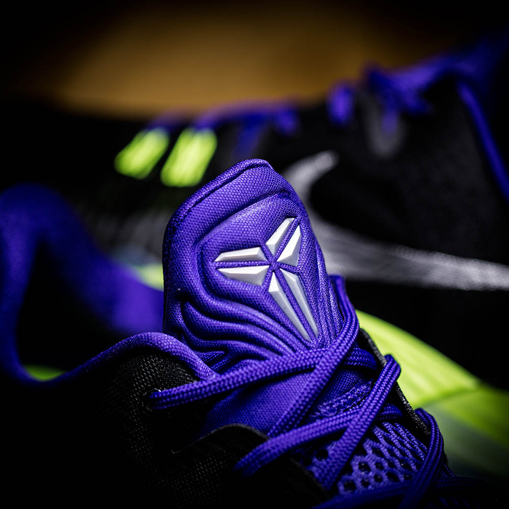 A-New-Nike-Joker-Themed-Kobe-Surfaces-3.jpg