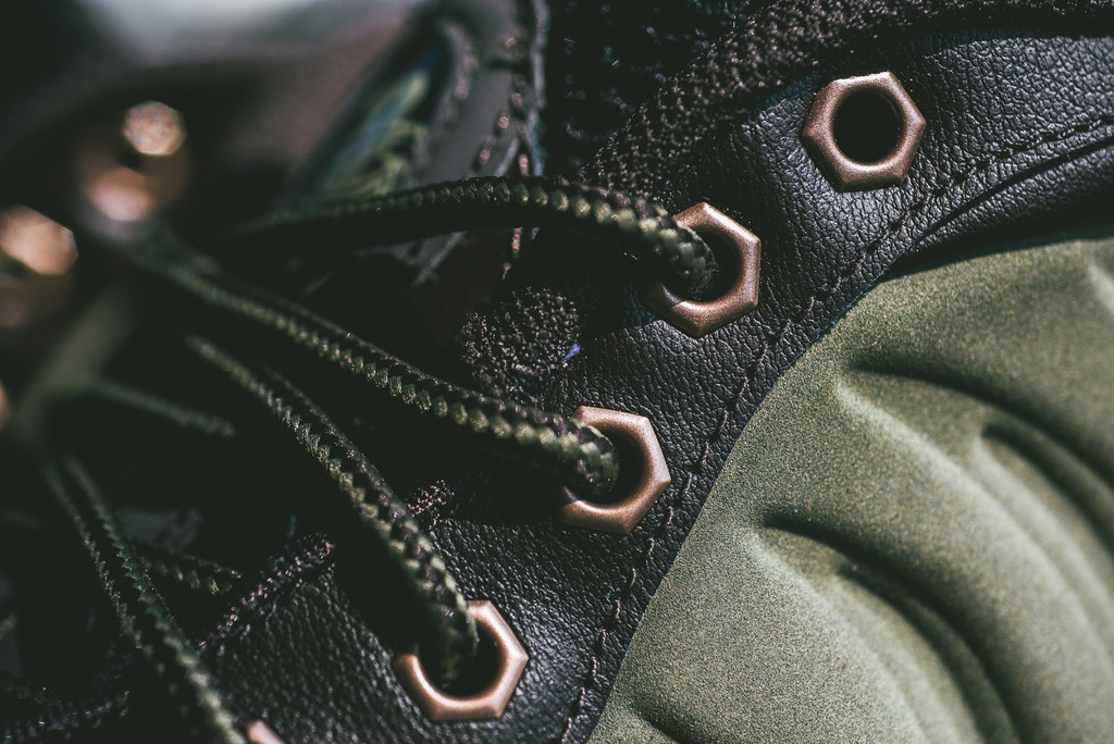 Foamposite-One-Olive-New-Release-05.jpg