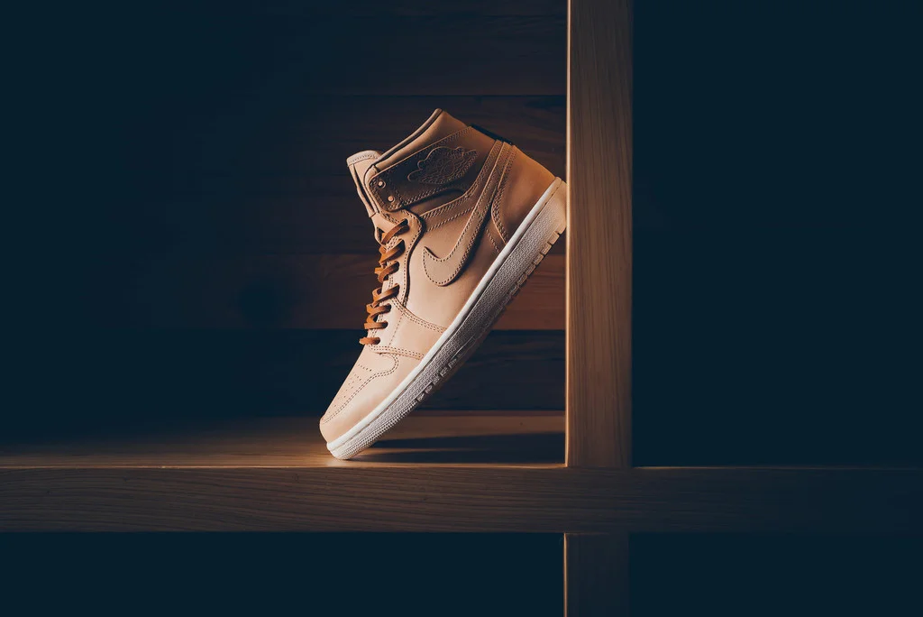 Air_Jordan_1_pinnacle_release_03.jpg