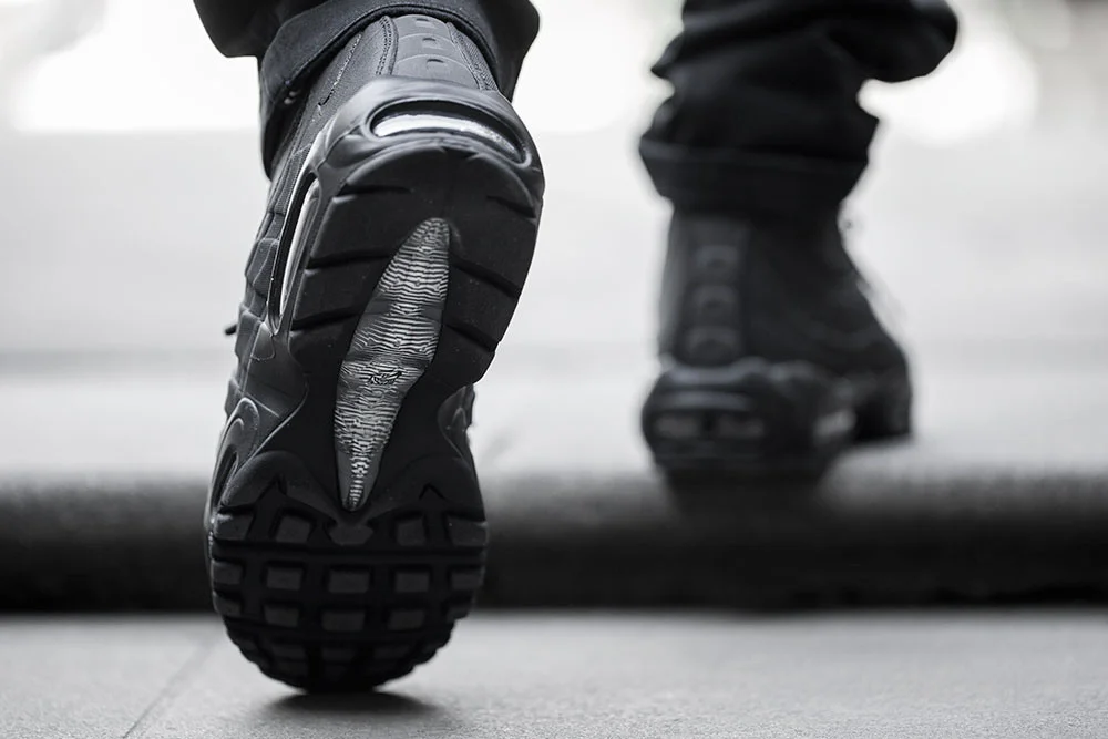 nike-air-max-sneakerboot-on-foot-07.jpg