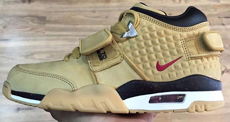 nike-air-trainer-cruz-wheat.jpg