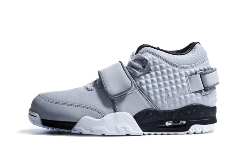 victor-cruz-nike-signature-sneaker-005.jpg
