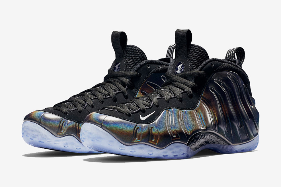 nike-hologram-foamposites-black-friday-04.jpg