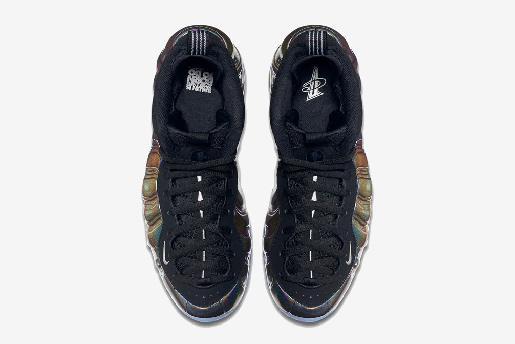 nike-hologram-foamposites-black-friday-02.jpg