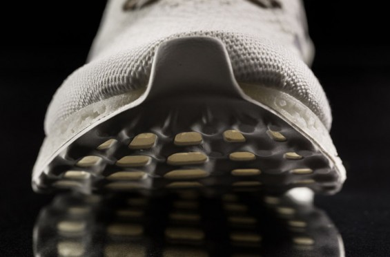 ADIDAS-PRESENTS-THE-FUTURE-OF-RUNNING-SHOES-3D-PRINTED-MIDSOLE-TECHNOLOGY-6-565x372.jpg