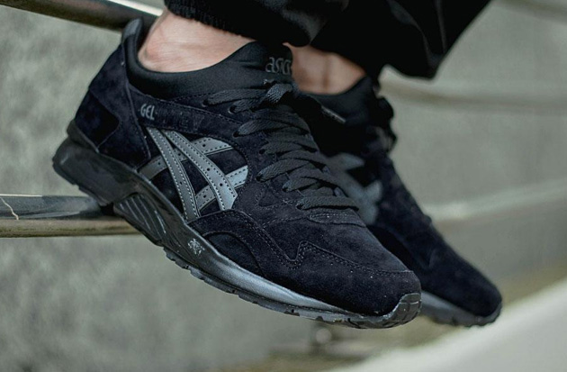 asics gel lyte 5 triple black