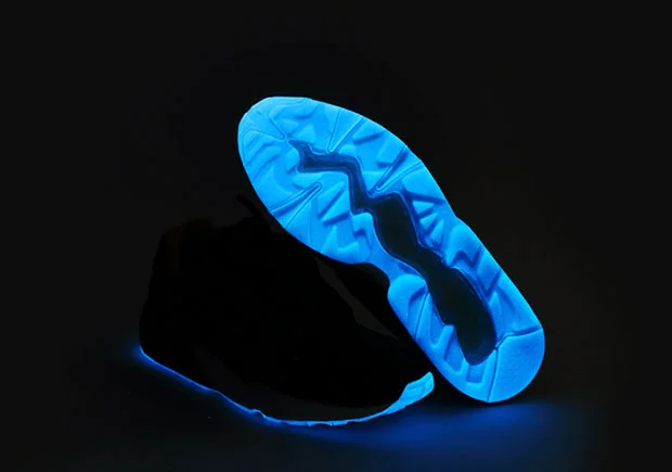 atmos-puma-disc-blaze-venus-4.jpg