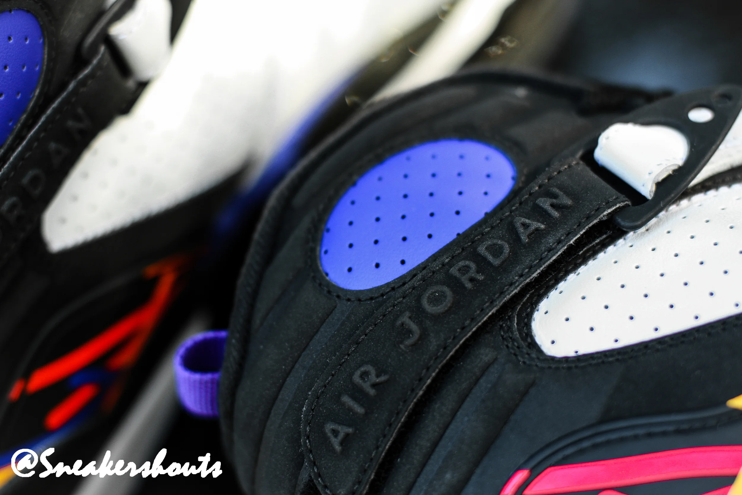 AJ-8-3-peat-exclusive-01.jpg