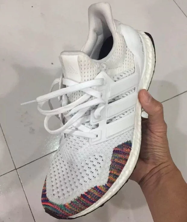 ADIDAS-ULTRA-BOOST-multicolor-03.jpg