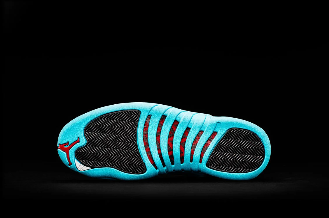 air-jordan-12-doernbecher-gamma-auction-06.jpg
