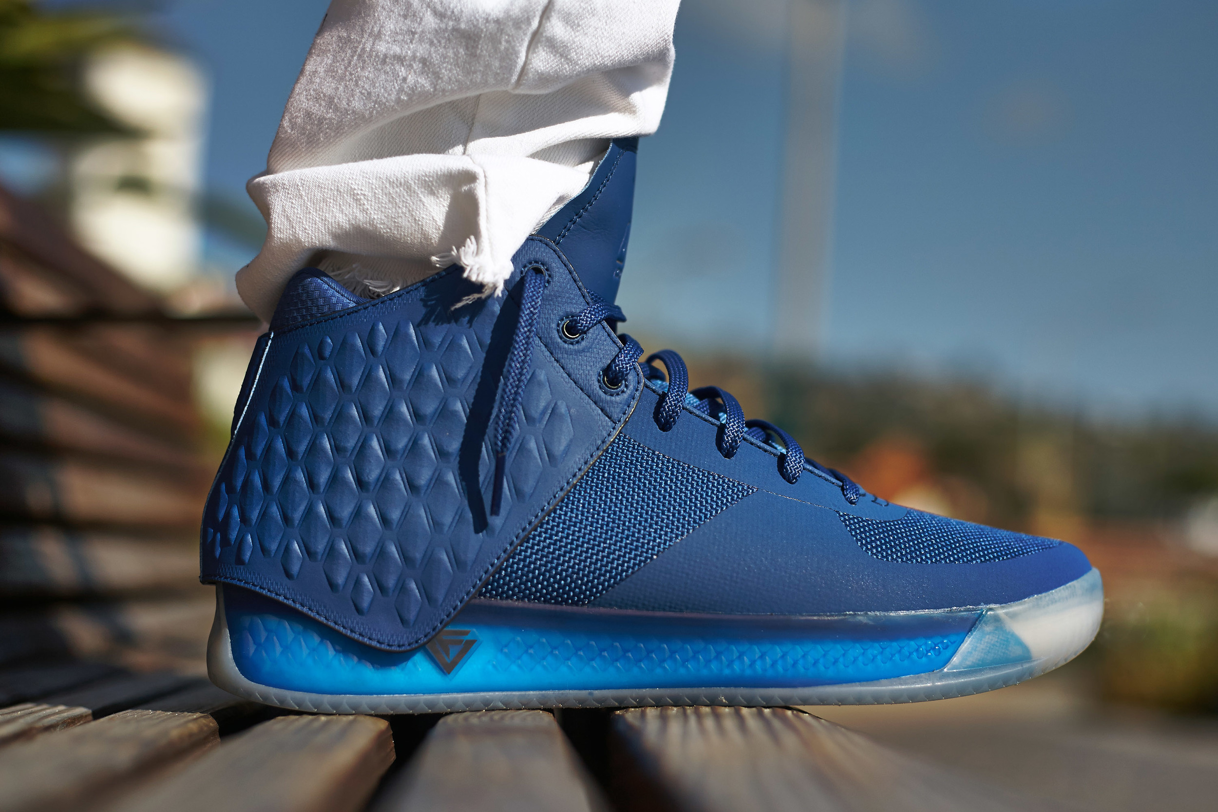 Brandblack-J-Crossover-3-III-Blue-Deep-Royal2.jpg