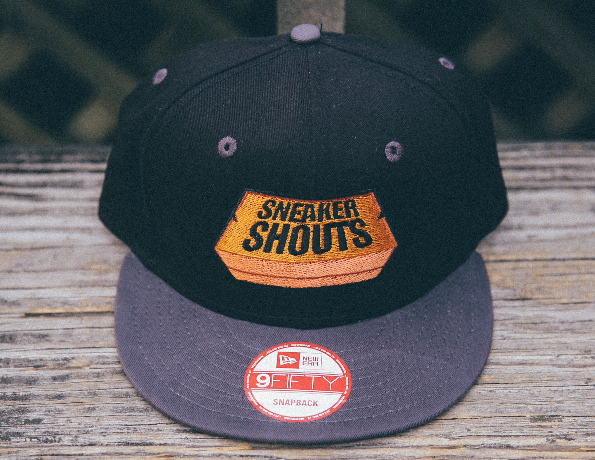 SneakerShouts-Logo-Snapback-New-Era-3.jpg