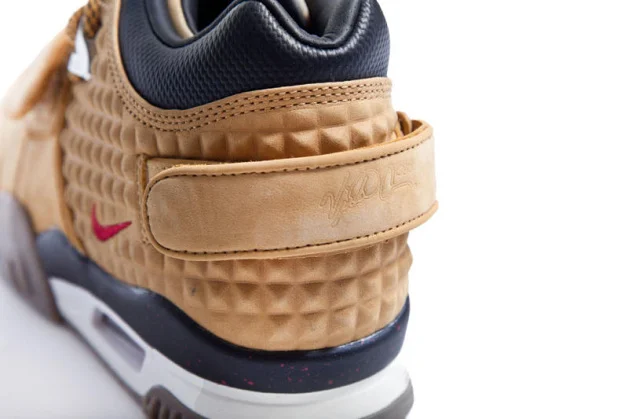 victor-cruz-nike-signature-sneaker-003-630x419.jpg