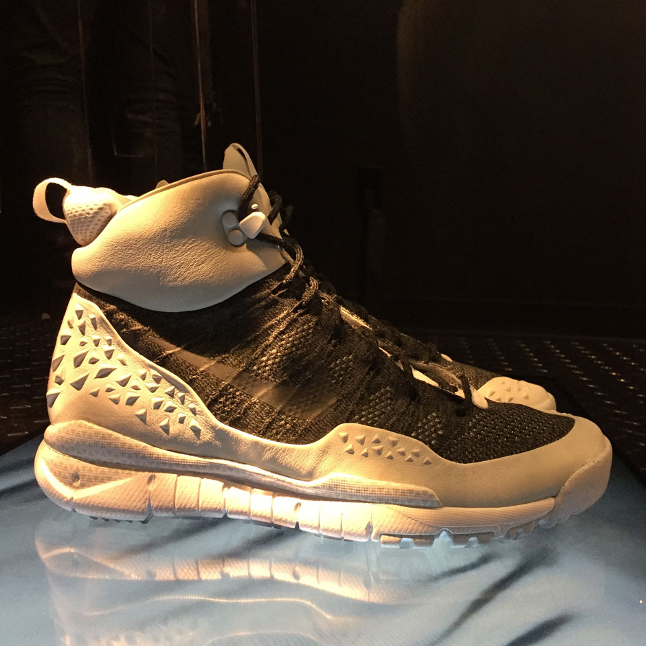 nike-acg-flyknit-chukka-fsb-boot-2015-1.jpg