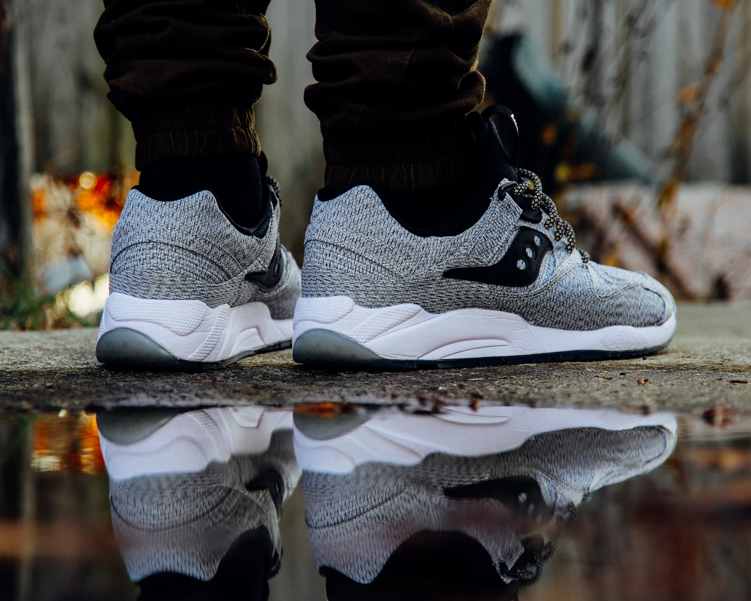 saucony grid 9000 on feet