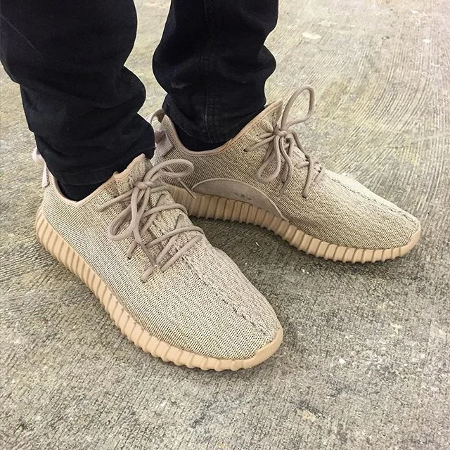 sand yeezy boost 350