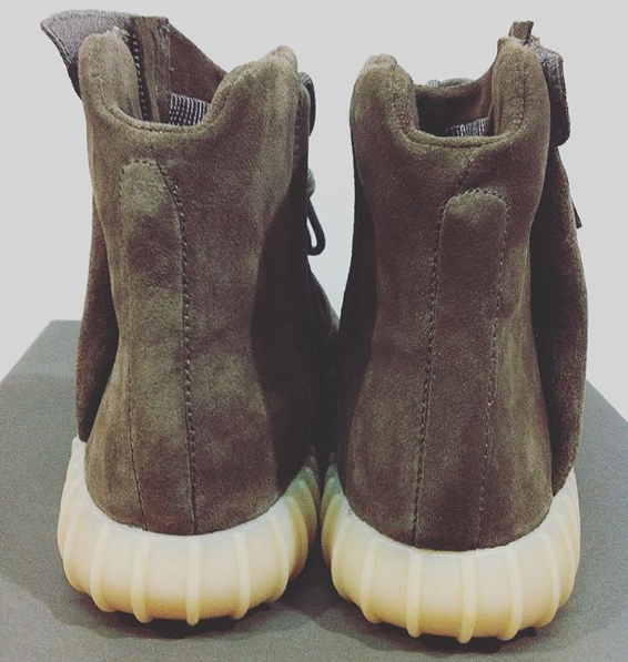 Adidas Yeezy Boost 750 Shoes on the Peruvian Free Market