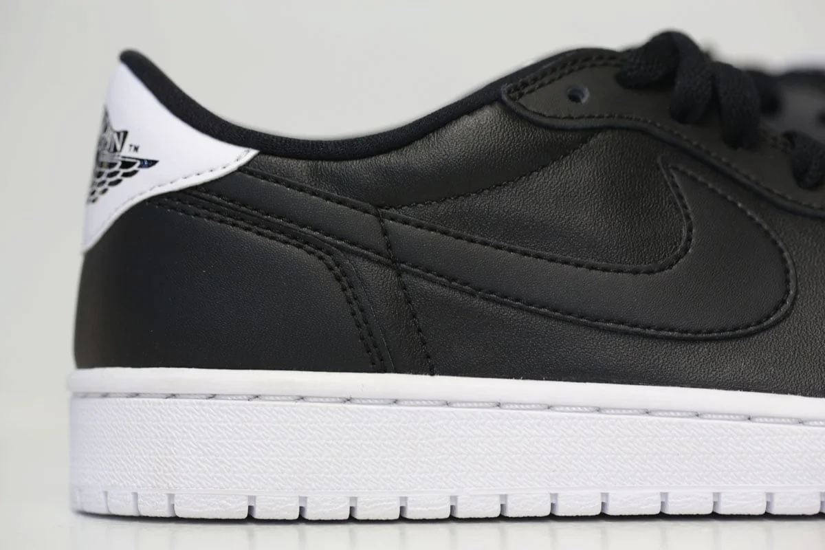 air-jordan-1-low-og-black-white-3.jpg