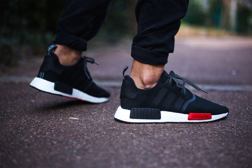 adidas-nmd-r1-footlocker-2-960x640.jpg