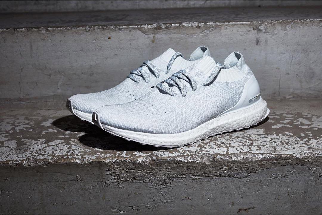 adidas-ultra-boost-uncaged-white-01.jpg